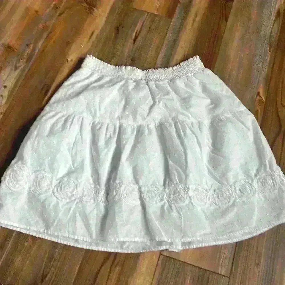 Rhapsody White Embroidered Skirt size L - Picture 7 of 8